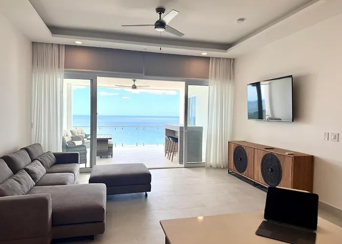 Amazing Ocean View Overlooking Bay *
